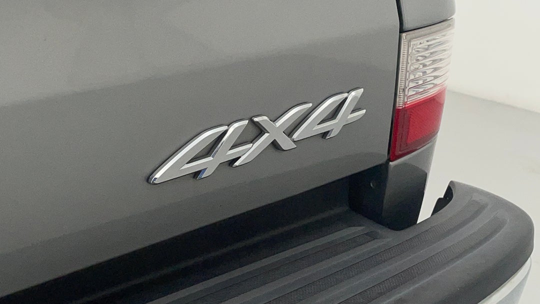 Badge (Boot Right Side)