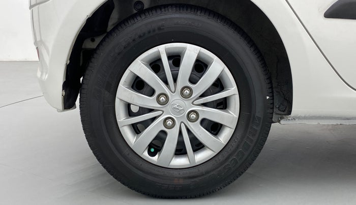 2015 Hyundai i10 SPORTZ 1.1 IRDE2, Petrol, Manual, 17,583 km, Right Rear Wheel