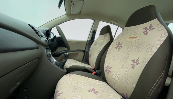 2015 Hyundai i10 SPORTZ 1.1 IRDE2, Petrol, Manual, 17,583 km, Right Side Front Door Cabin
