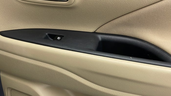 MITSUBISHI OUTLANDER-Door Interior RHS rear Scratch