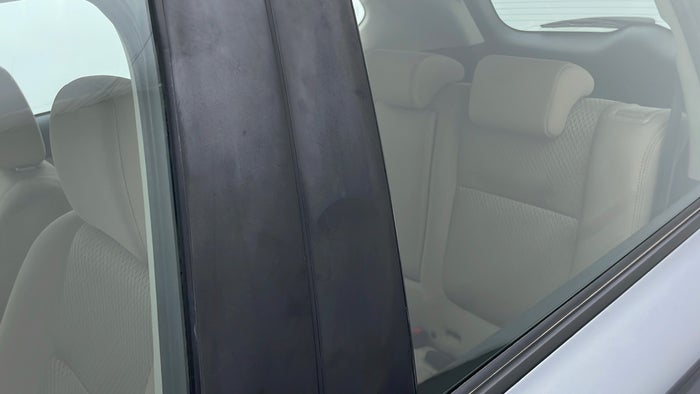 MITSUBISHI OUTLANDER-Pillar LHS B Faded