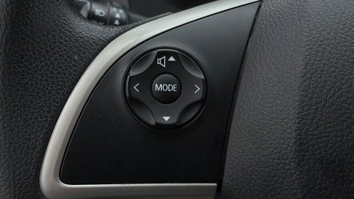 MITSUBISHI OUTLANDER-Drivers Control