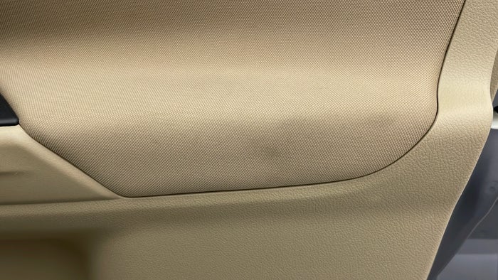 MITSUBISHI OUTLANDER-Door Interior RHS front Stain