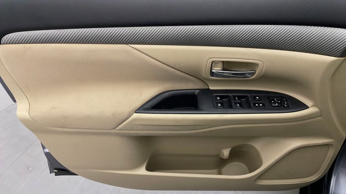 MITSUBISHI OUTLANDER-Driver Side Door Panels Controls