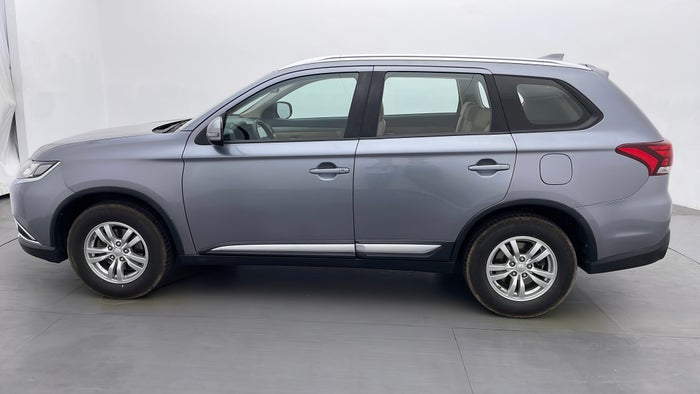 MITSUBISHI OUTLANDER-Left Side View