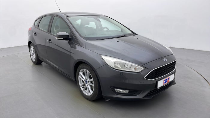 FORD FOCUS-Right Front Diagonal (45- Degree) View