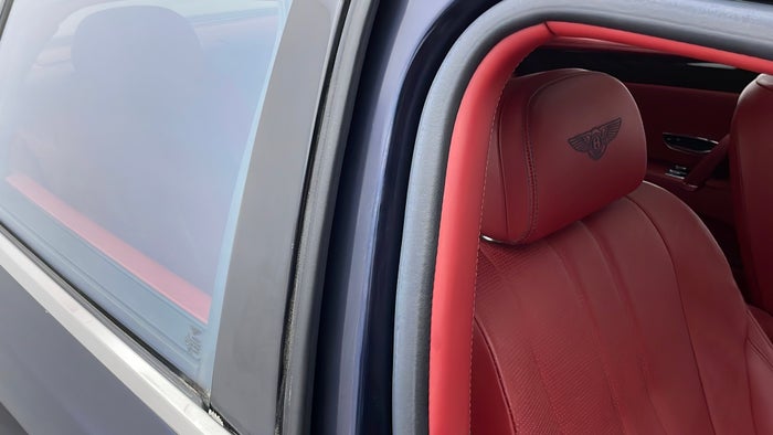BENTLEY FLYING SPUR-Door Exterior RHS Front Door Beading Faded