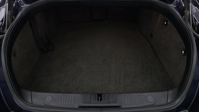BENTLEY FLYING SPUR-Boot Inside View