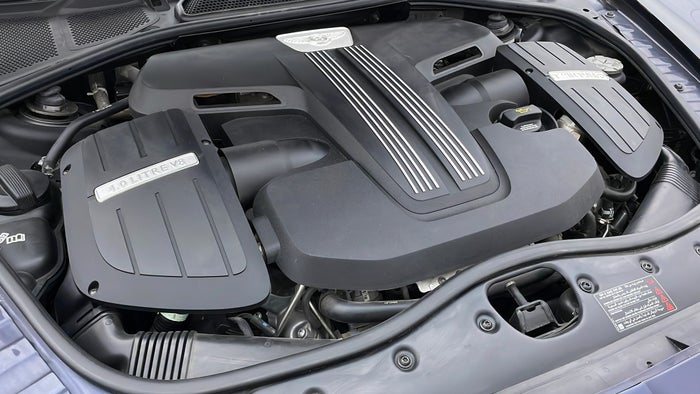 BENTLEY FLYING SPUR-Engine Oil Leakage from tappet cover