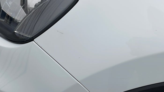 VOLKSWAGEN TOUAREG-Fender LHS Scratch