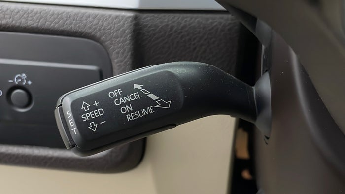 VOLKSWAGEN TOUAREG-Cruise Control