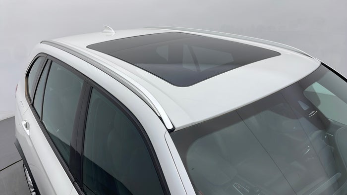 BMW X5-Roof/Sunroof View