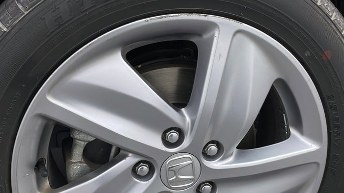HONDA HR V-Alloy Wheel LHS Front Scratch