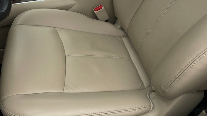 NISSAN PATHFINDER-Seat LHS Front Faded