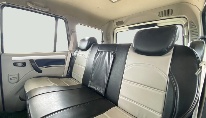 2021 Mahindra Scorpio S11, Diesel, Manual, 18,120 km, Right Side Rear Door Cabin