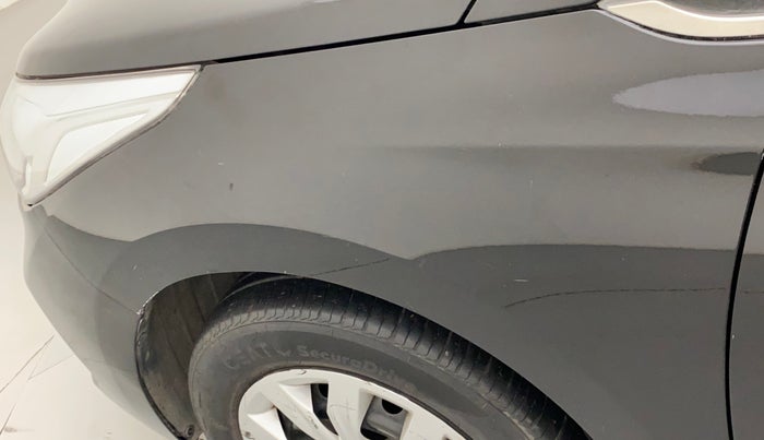 2017 Hyundai Verna 1.6 EX CRDI, Diesel, Manual, 50,331 km, Left fender - Minor scratches