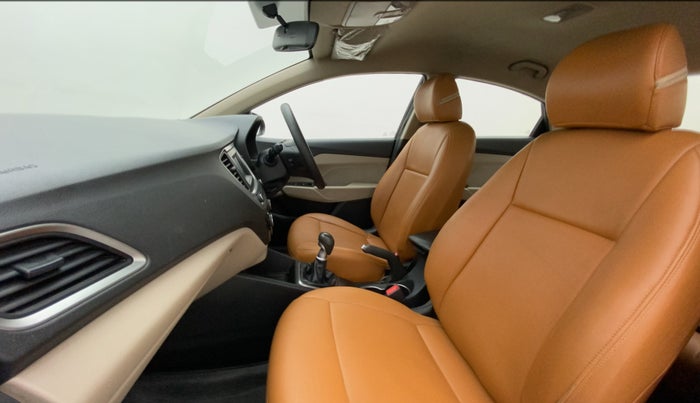 2017 Hyundai Verna 1.6 EX CRDI, Diesel, Manual, 50,331 km, Right Side Front Door Cabin