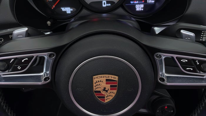 PORSCHE BOXSTER-Paddle Shift