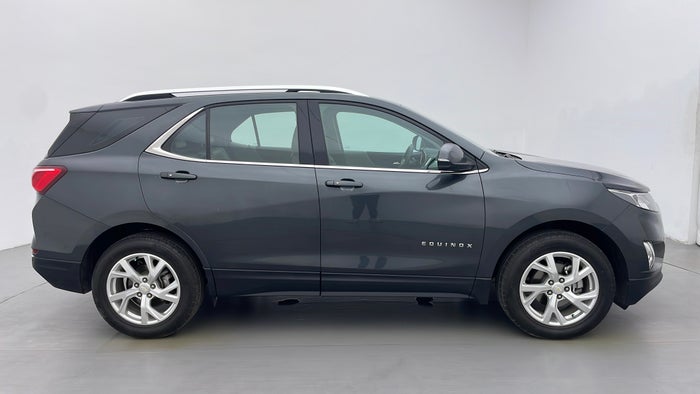 CHEVROLET EQUINOX-Right Side View