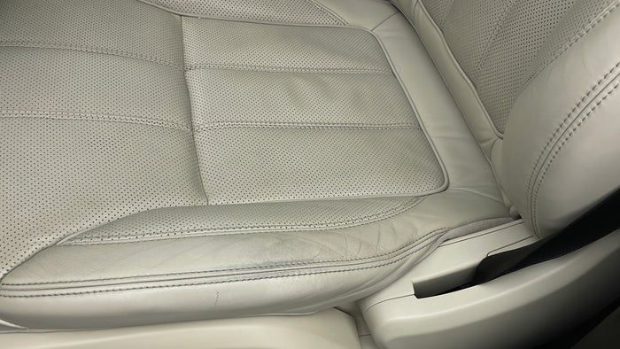 LAND ROVER RANGE ROVER SPORT-Seat LHS Front Depressed/Pressure Mark