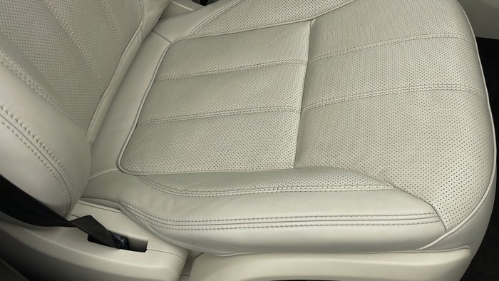 LAND ROVER RANGE ROVER SPORT-Seat RHS Front Depressed/Pressure Mark