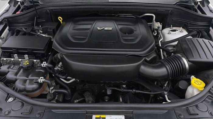DODGE DURANGO-Engine Bonet View