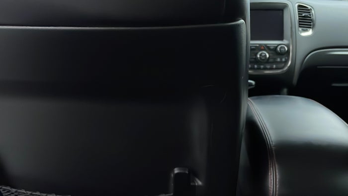 DODGE DURANGO-Seat LHS Front Scratch