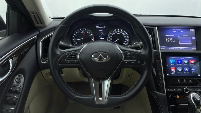 INFINITI Q50-Steering Wheel Close-up