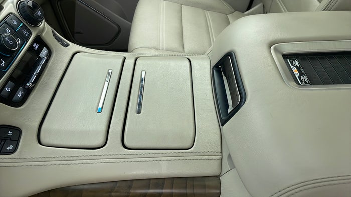 GMC YUKON-Centre Console Trim Scratch