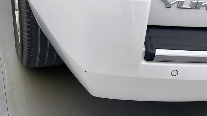 GMC YUKON-Bumper Rear Scratch