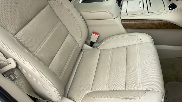 GMC YUKON-Seat RHS Front Faded