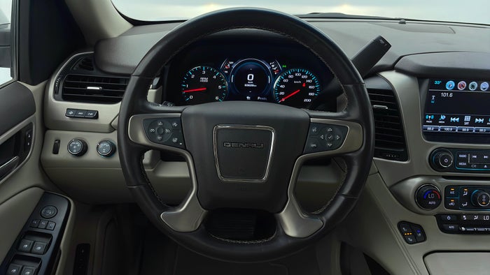 GMC YUKON-Steering Wheel Close-up