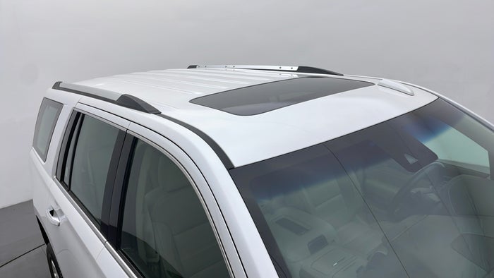 GMC YUKON-Roof/Sunroof View