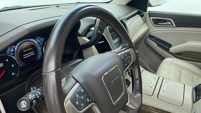 GMC YUKON-Steering Wheel Trim Scratch
