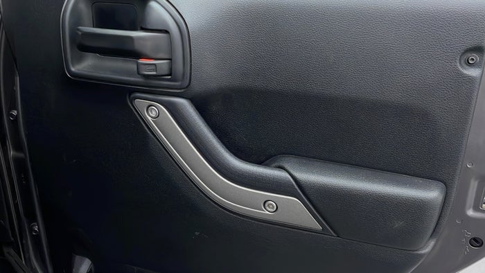 JEEP WRANGLER-Door Interior RHS rear Scratch