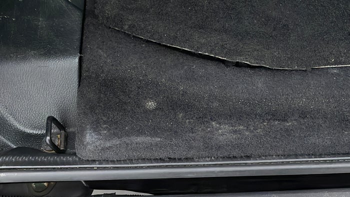JEEP WRANGLER-Dicky /Boot Door Carpet Burn mark