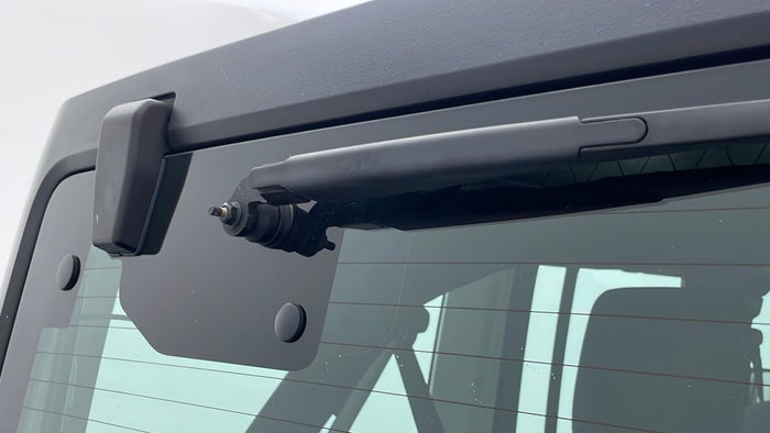 JEEP WRANGLER-Wiper Rear Windshield Wiper Cap Missing
