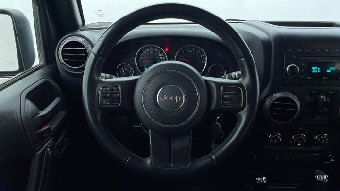 JEEP WRANGLER-Steering Wheel Close-up