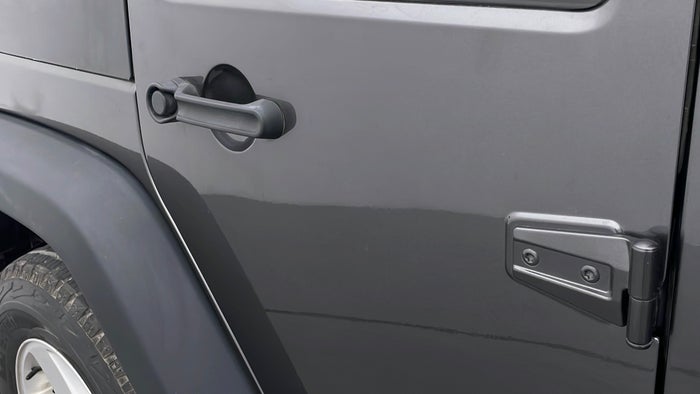 JEEP WRANGLER-Door Exterior RHS Rear Scratch