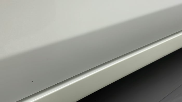 NISSAN ALTIMA-Running Board RHS Scratch
