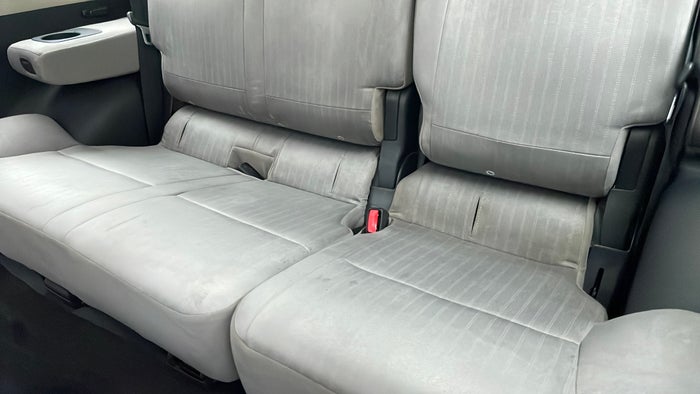 MITSUBISHI PAJERO-Seat 2nd row LHS Belt retractor not working