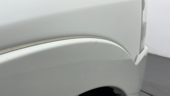 MITSUBISHI PAJERO-Quarter Panel LHS Scratch