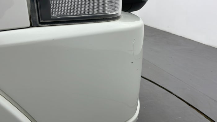MITSUBISHI PAJERO-Bumper Rear Scratch