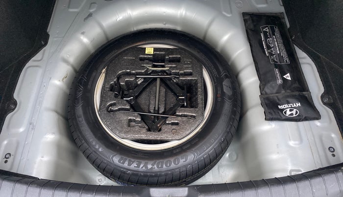 2019 Hyundai New Elantra SX PETROL AT, Petrol, Automatic, 32,052 km, Spare Tyre