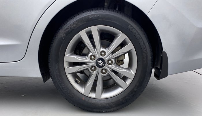 2019 Hyundai New Elantra SX PETROL AT, Petrol, Automatic, 32,052 km, Left Rear Wheel