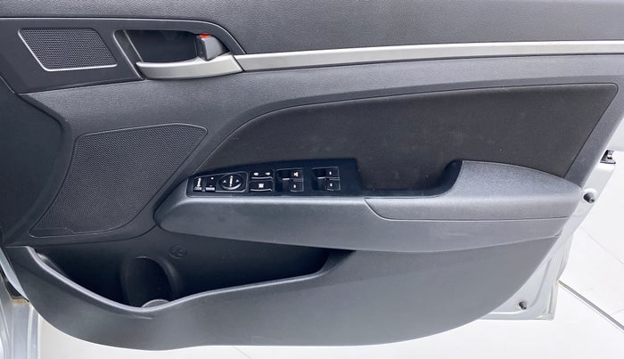 2019 Hyundai New Elantra SX PETROL AT, Petrol, Automatic, 32,052 km, Driver Side Door Panels Control