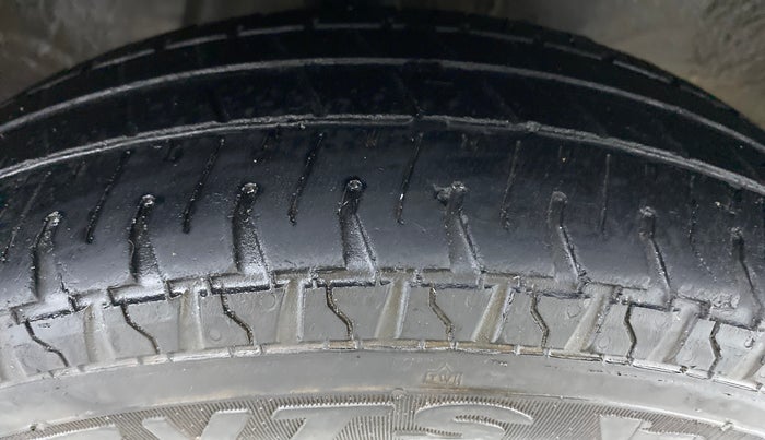 2015 Maruti Alto 800 VXI, Petrol, Manual, 46,998 km, Right Front Tyre Tread