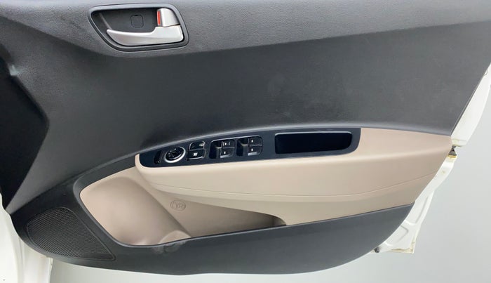 2016 Hyundai Grand i10 SPORTZ 1.2 KAPPA VTVT, Petrol, Manual, 47,416 km, Driver Side Door Panels Control
