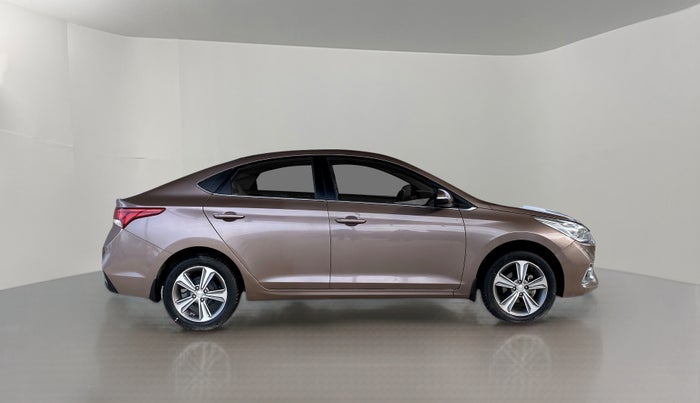 2018 Hyundai Verna 1.6 SX VTVT, Petrol, Manual, 41,263 km, Right Side View