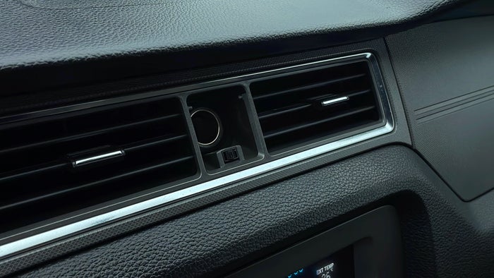 FORD MUSTANG-Centre Console Cover Missing